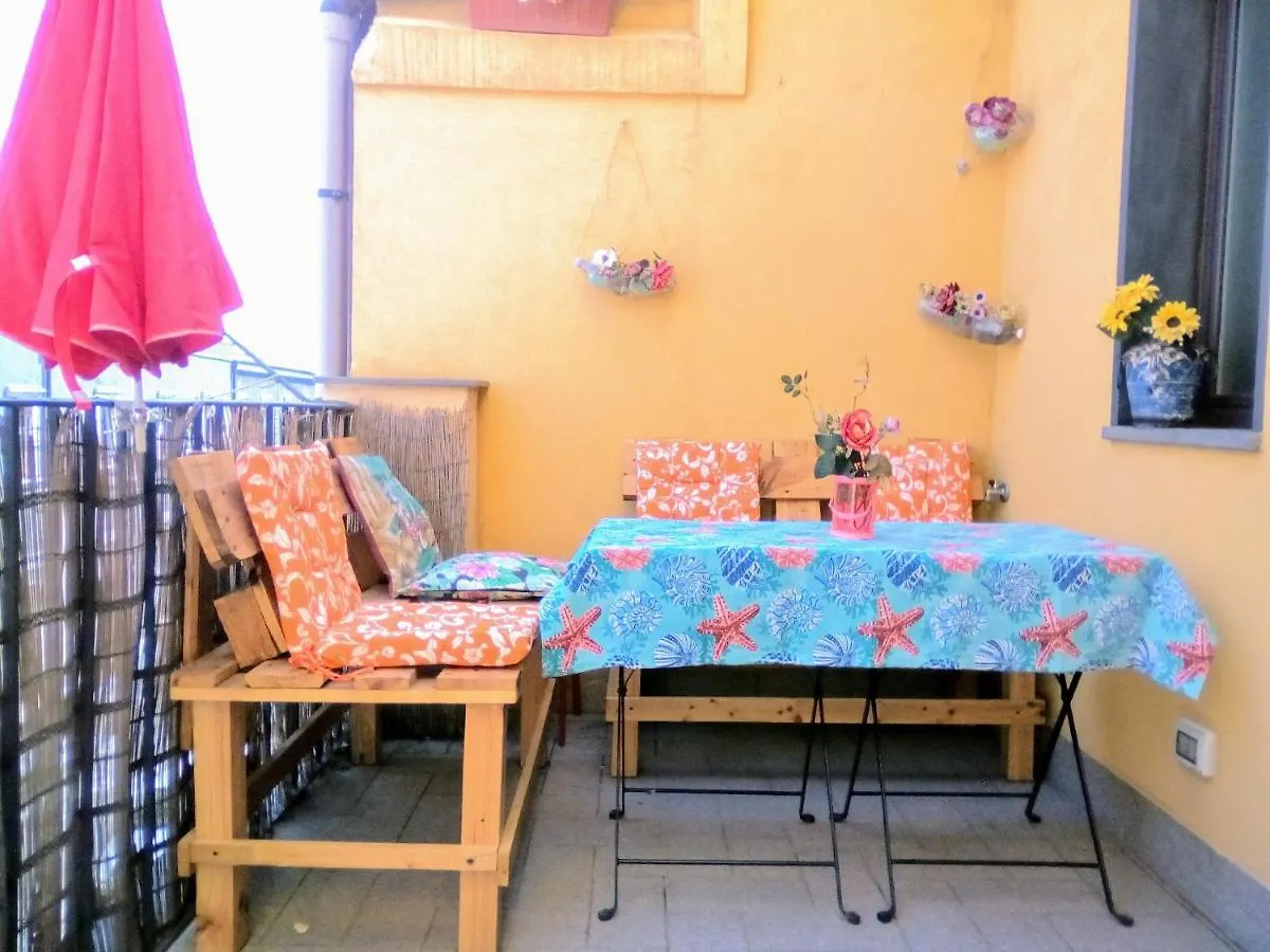 Click Center Apartment カターニア